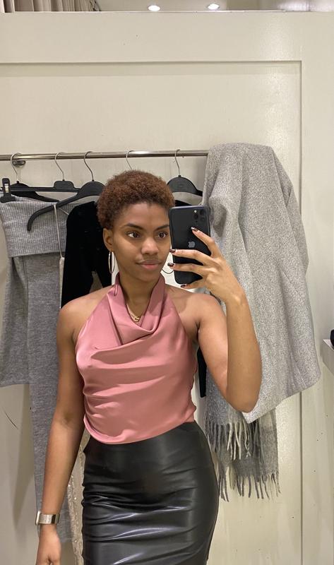 【新品】OMMO SATIN DRAPE TANK TOP Draped Satin Halter Top Pink | Dynamite