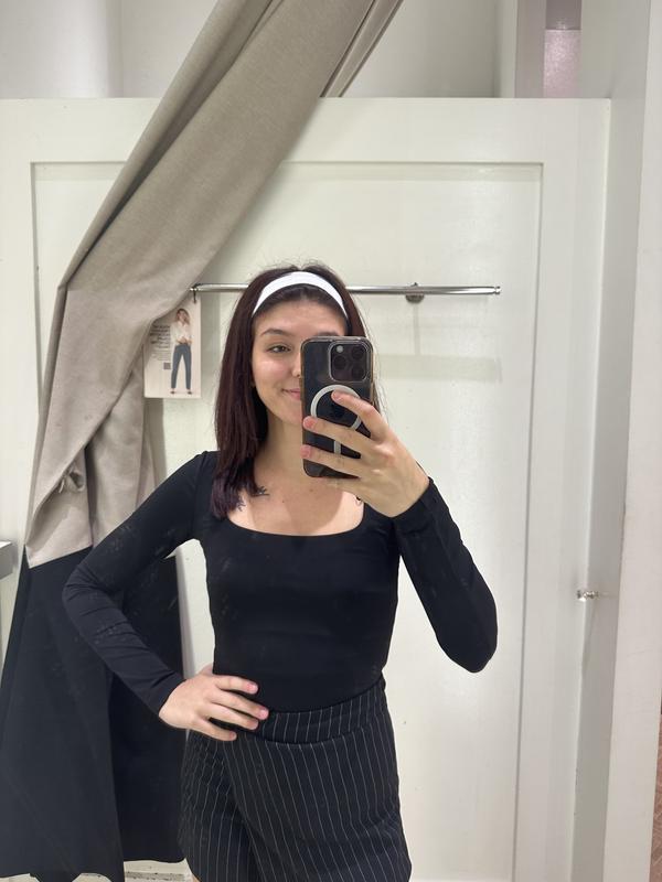 Maren Sculpt Square Neck Bodysuit Green | Dynamite