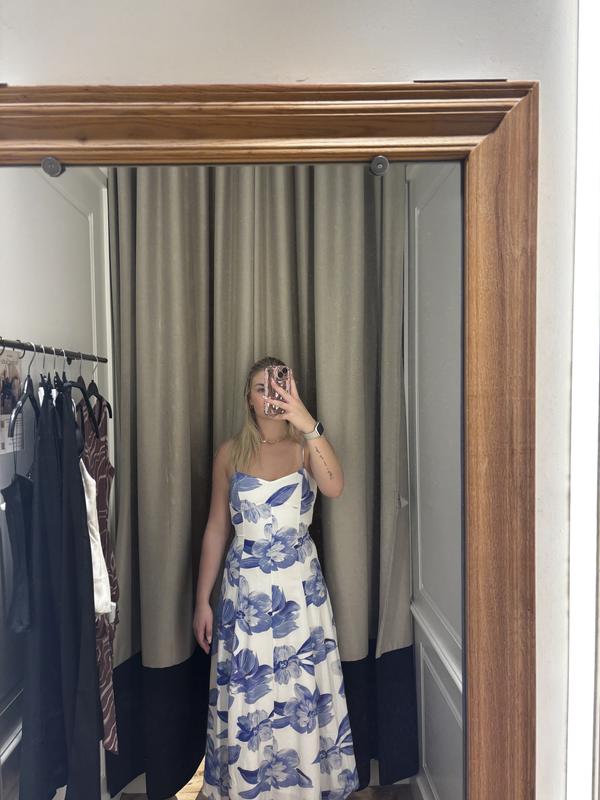 Belle Sweetheart Maxi Dress Beige | Dynamite