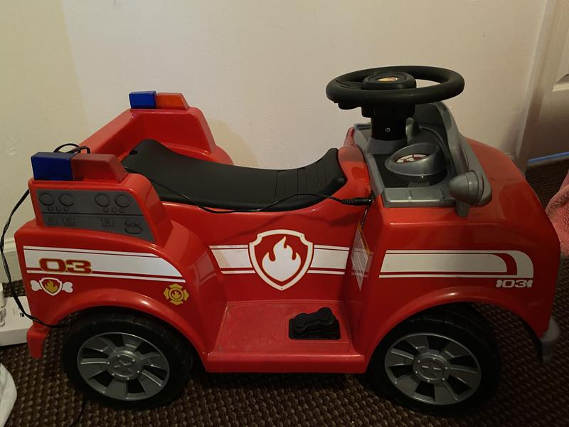 Paw patrol fire truck on sale ride on 6v