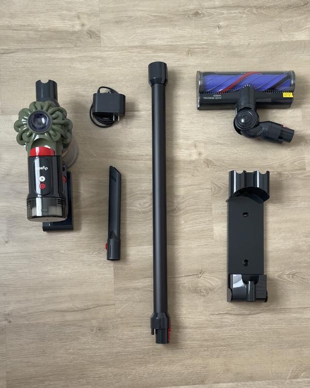 Dyson V8 Cyclone Bagless Cordless Stick with Washable Filter Stick