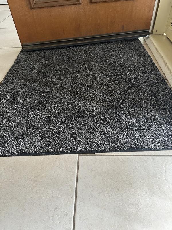 Brush will not rotate on attached photo carpet