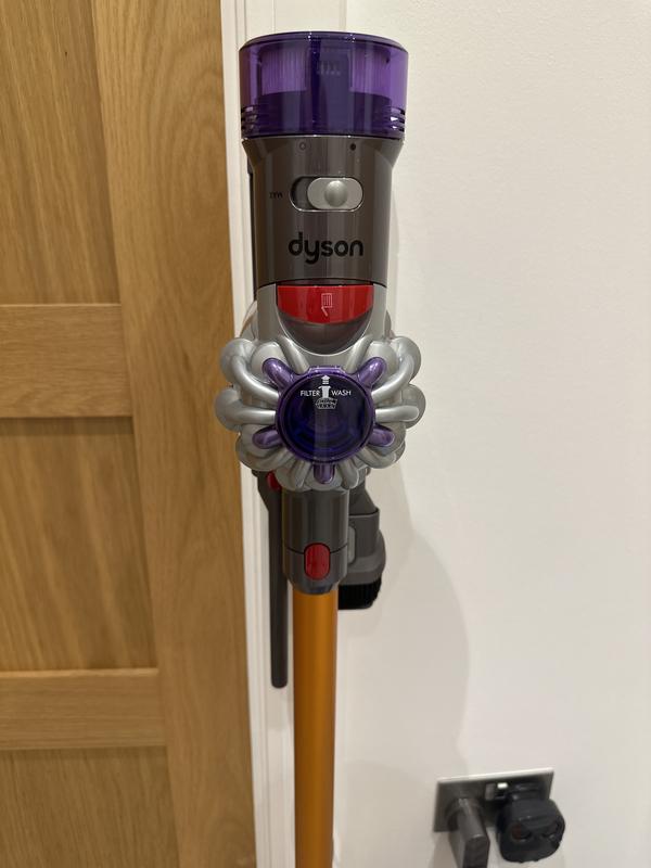 Dyson V8 Extra De-tangle Cordless Vacuum with 8 Tools - QVC.com