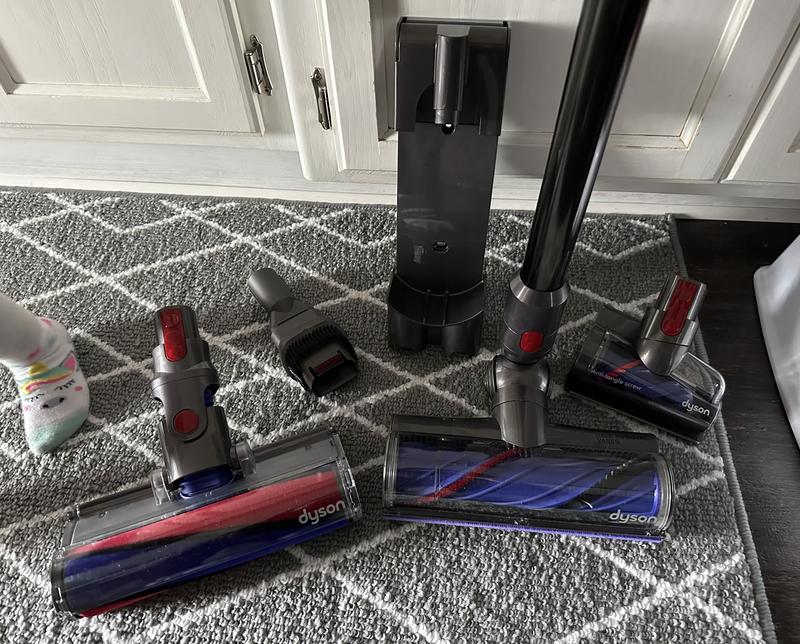 Reviews for Dyson V8 Cordless Stick Vacuum Cleaner Pg 3 The Home Depot