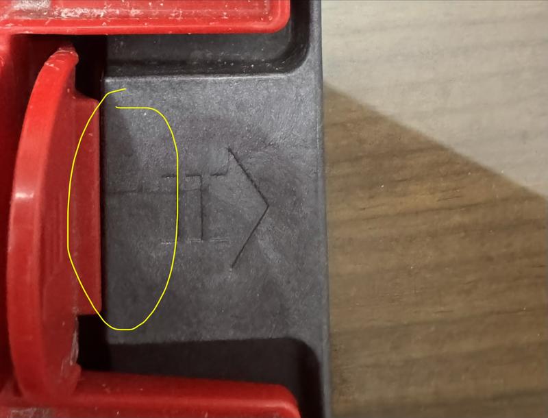 Flimsy dock and badly designed debris collector+tray assembly