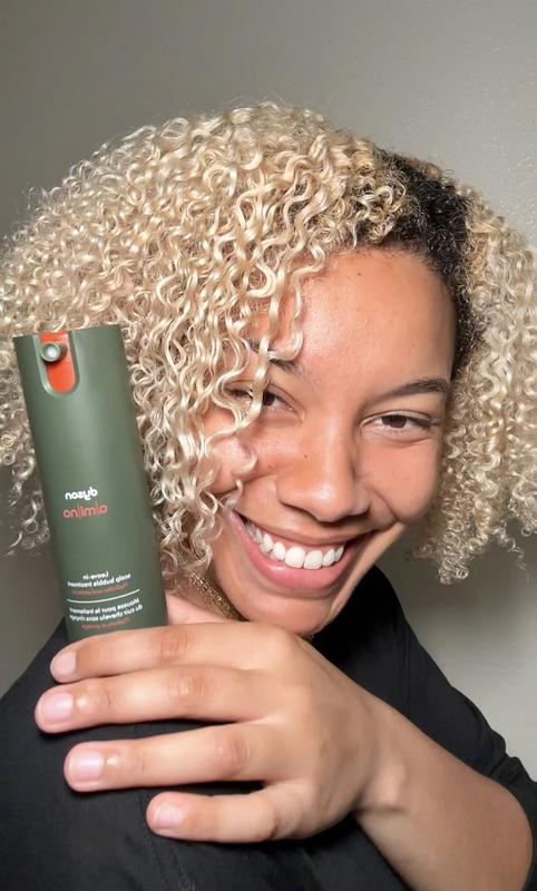 Customer carousel item 6.