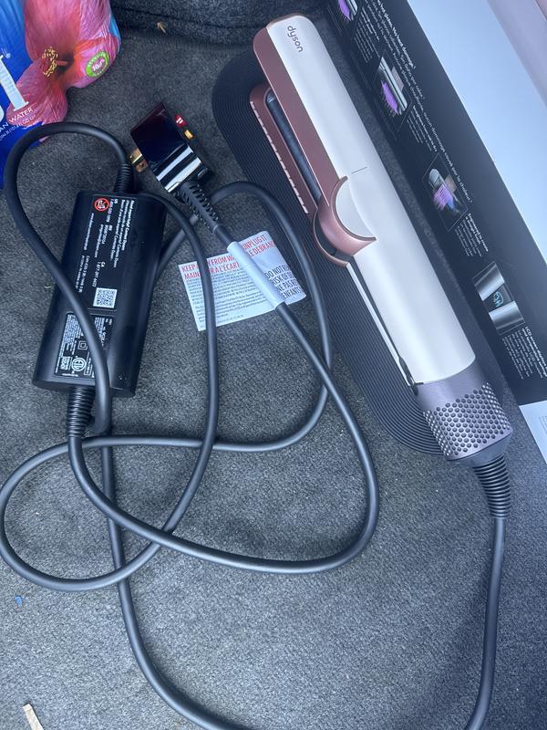 Customer photo for "Delicate 2 in 1 blower and hair straightener"