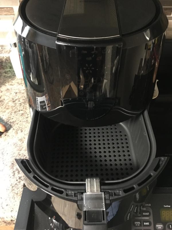 Emerald 5.2L Gray Air Fryer with Digital LED Touch Display, Removable  Basket, and 1800W Power - Programmable, Non-Stick, UL Listed in the Air  Fryers department at