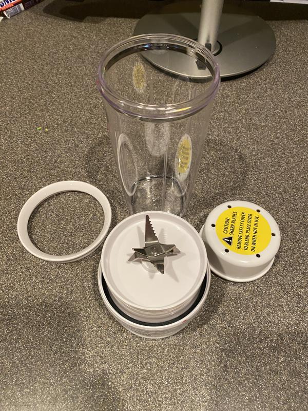 Bionic 26-oz White 150-Watt Pulse Control Blender in the Blenders  department at