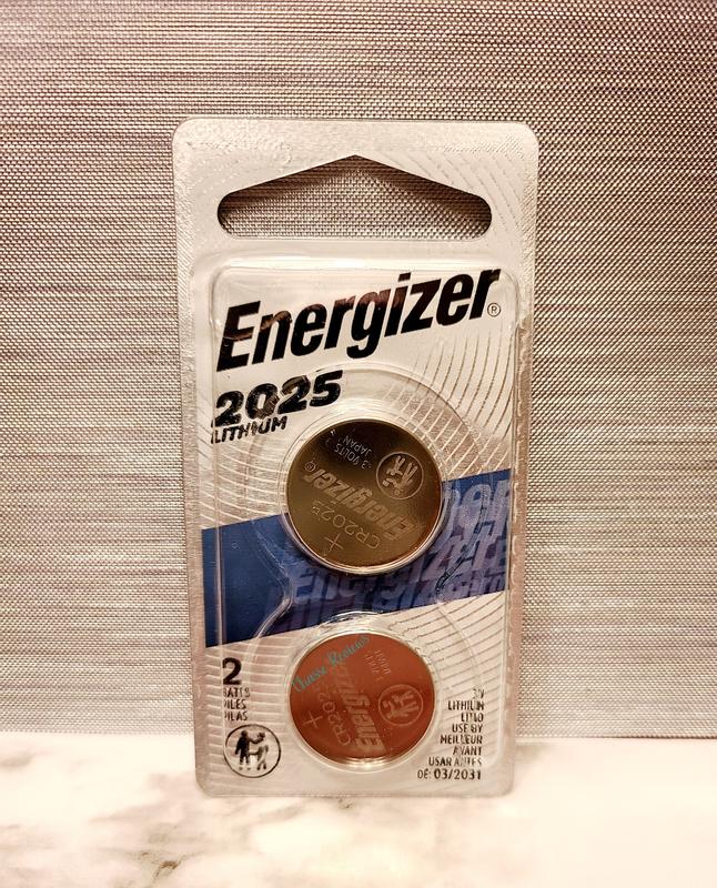 Energizer Lithium CR2025 Coin Batteries (4-Pack) in the Coin & Button  Batteries department at