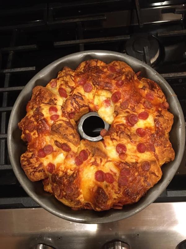 I just received a springform pan as a wedding gift so I made Chicago style  deep dish pizza! : r/Baking