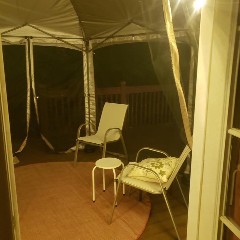 EAGLE PEAK Pop-Up Camping 6 Sided (6x6x6) Gazebo w/ Mosquito EAGLE PEAK Pop-Up Camping 6 Sided (6x6x6) Gazebo w/ Mosquito