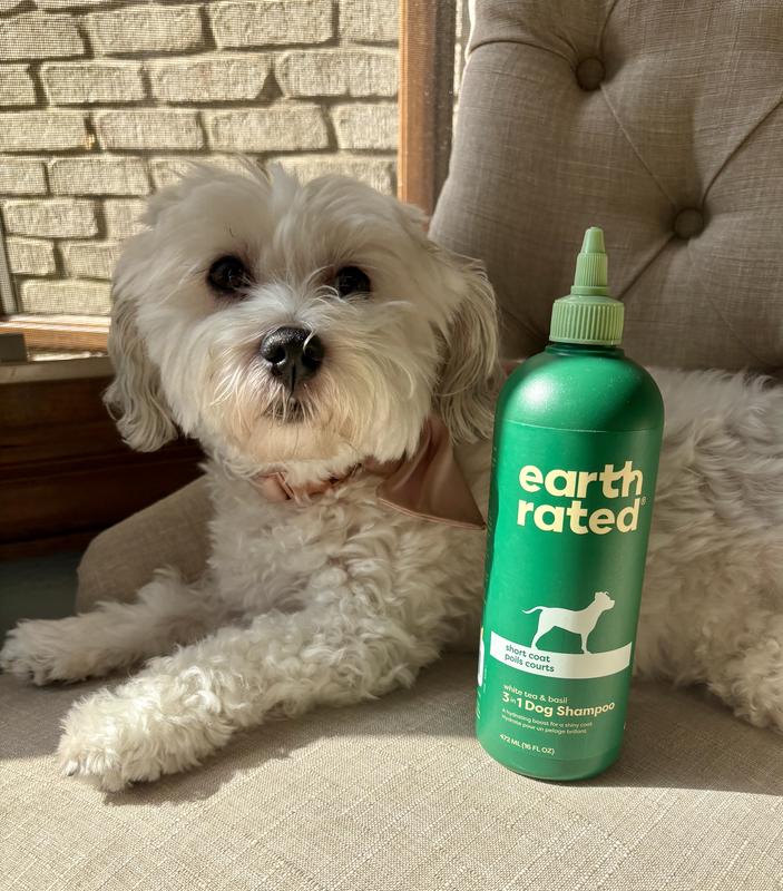 Soothing Dog Shampoo 3-in-1 Formula for Sensitive Skin