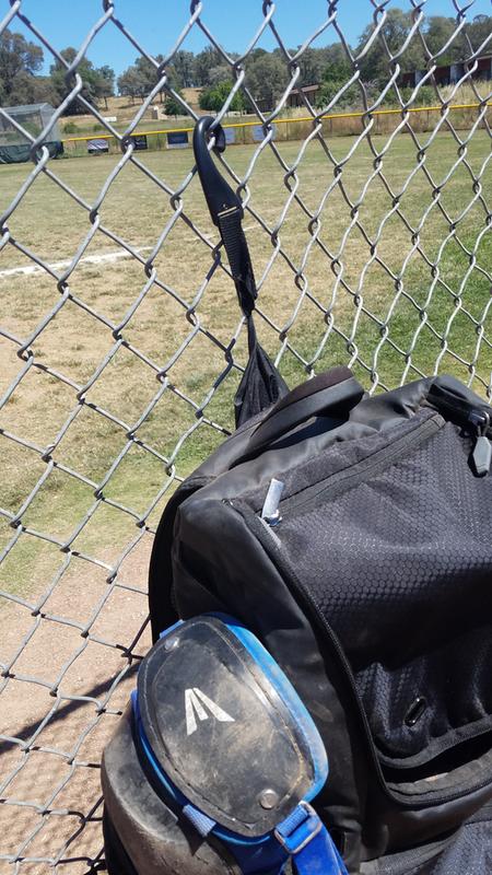 easton e610cbp catcher's backpack