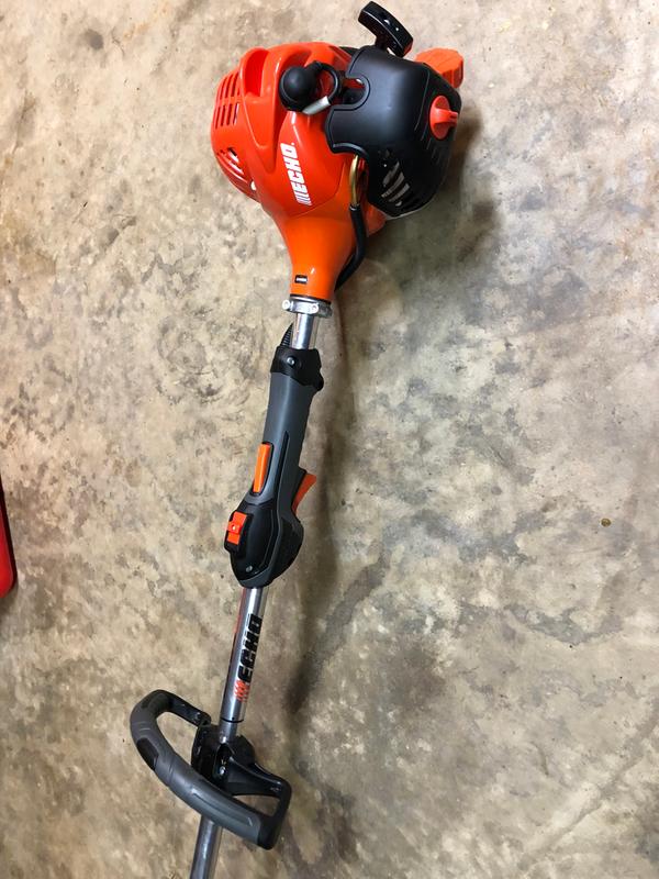 Having issue with ryobi weed trimmer bump head. A couple times per roll,  the wire gets caught at the hole and wont come out. And the crank tool  doesn't grip on the