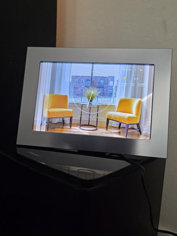 Customer photo for "Beautiful frame, great quality photos!"