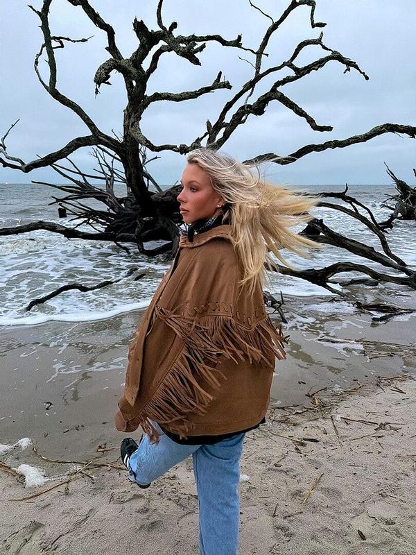 Customer carousel item 3.