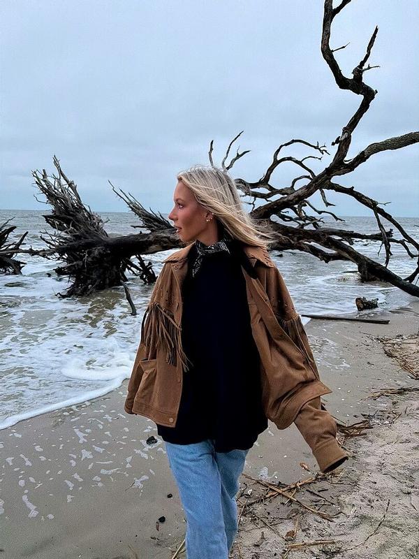 Customer carousel item 5.