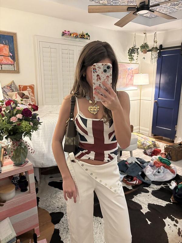 Customer carousel item 1.