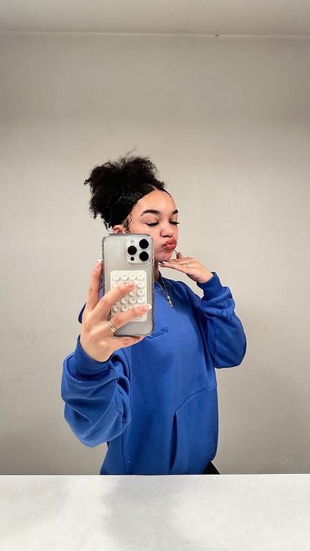 Customer carousel item 3.