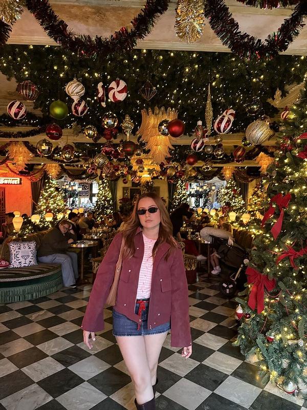 Customer carousel item 4.