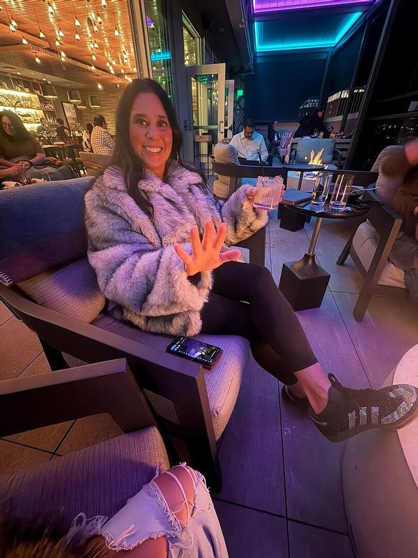 Customer carousel item 1.