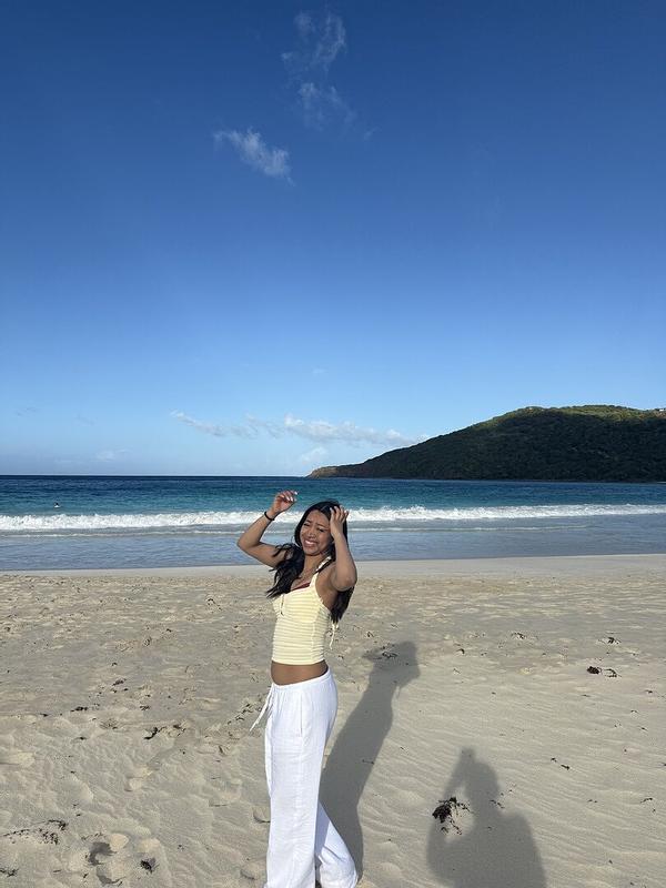 Customer carousel item 1.