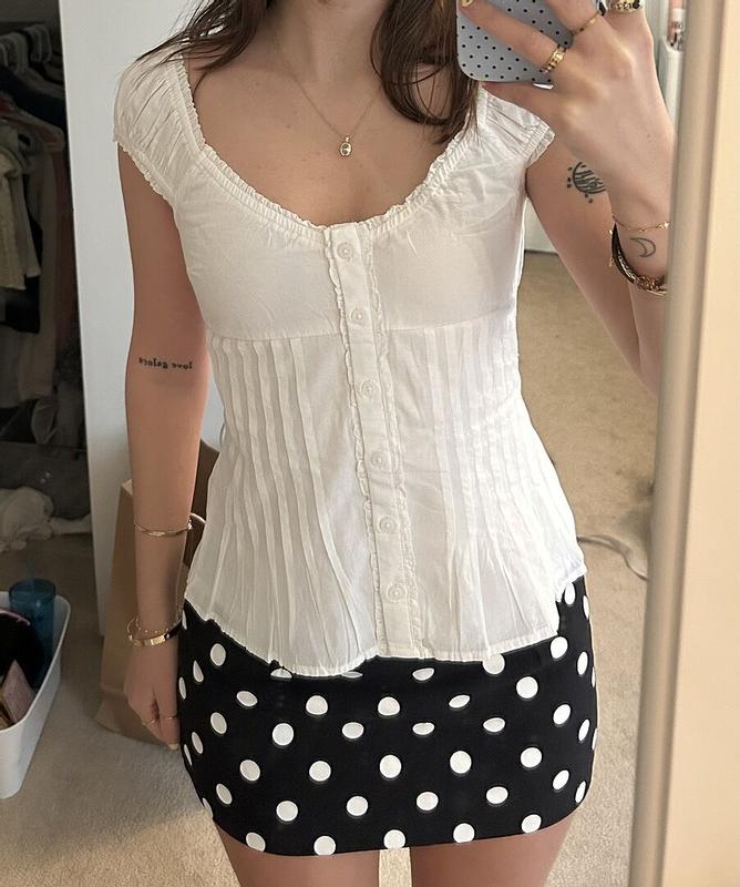 Customer carousel item 1.