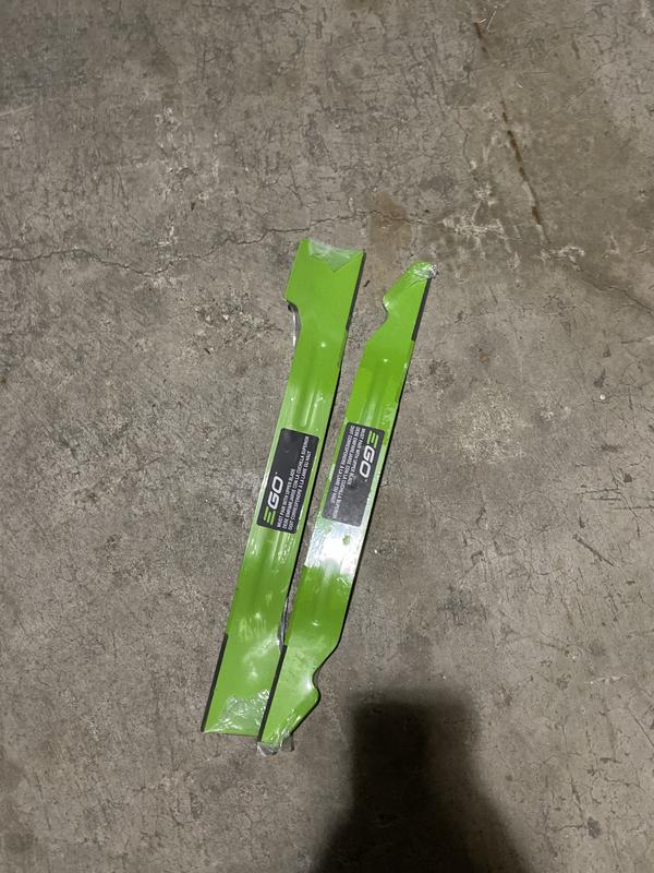 Comes with two extra blades