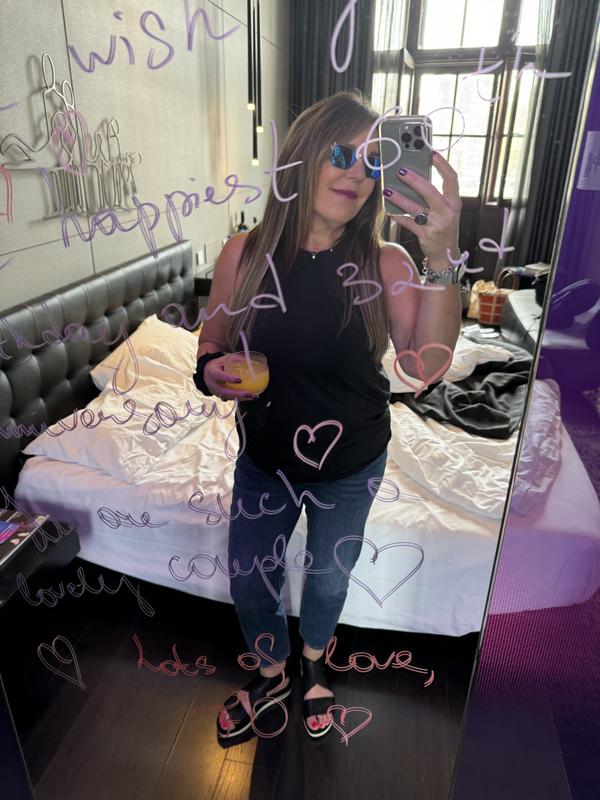 Customer photo for "Love these sandals!!!"