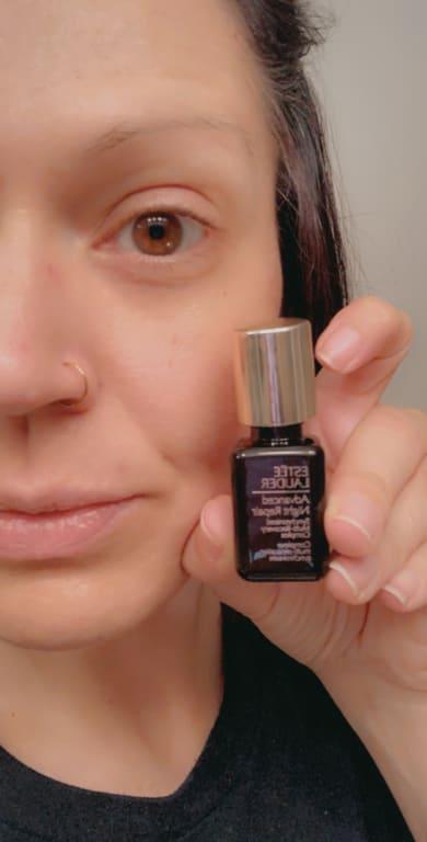 Glowing appearance after application - feels great on the face