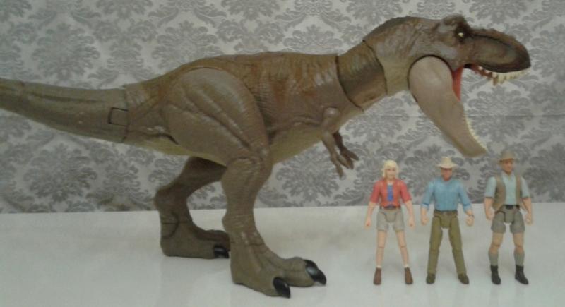 t rex mega ataque