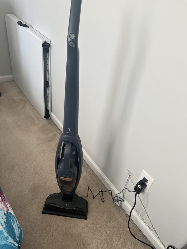 Electrolux Wellq7 Vacuum Denim Blue