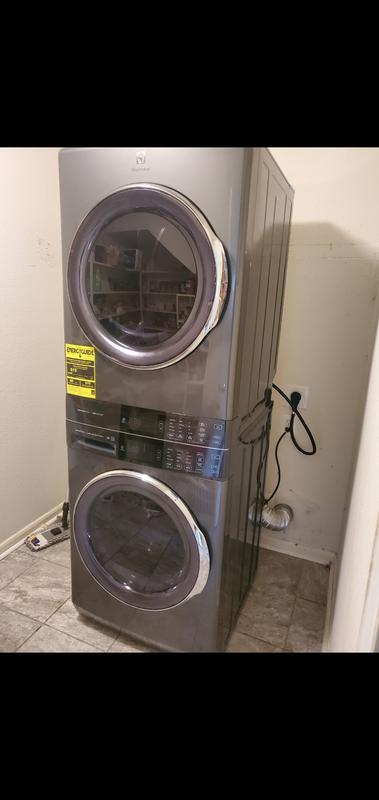 torre lavadora secadora electrolux - Buscar con Google  Laundry room  storage, Laundry center, Small laundry room organization