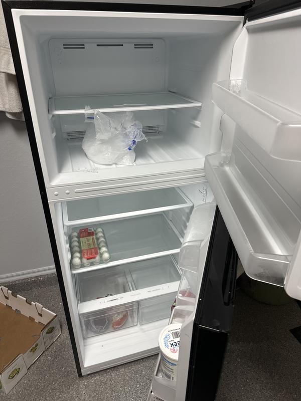 Element Electronics ERT21CSCB 20.5 CuFt Top Freezer Refrigerator on Fridge.com