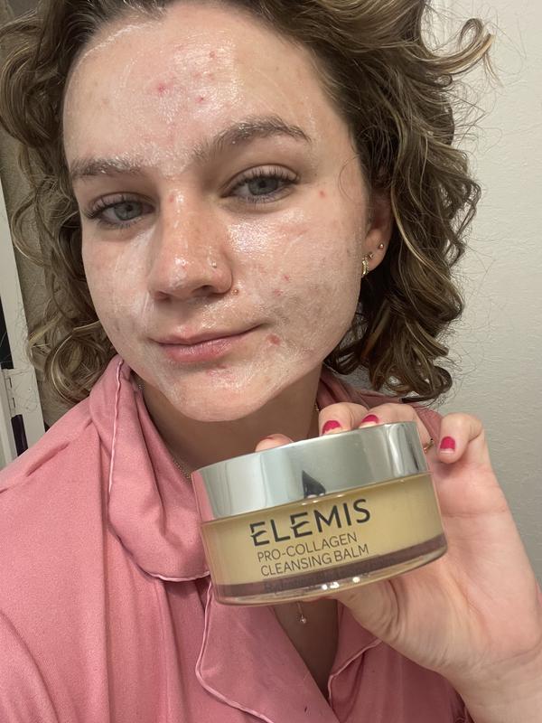 It has a nice gentle lather