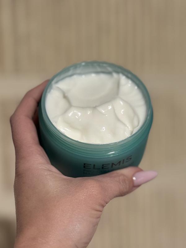 Customer photo for "Rich cream that leaves my skin so soft"