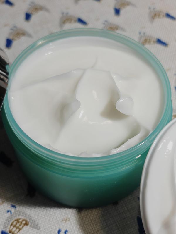 Customer photo for "Love how hydrated my skin feels!"