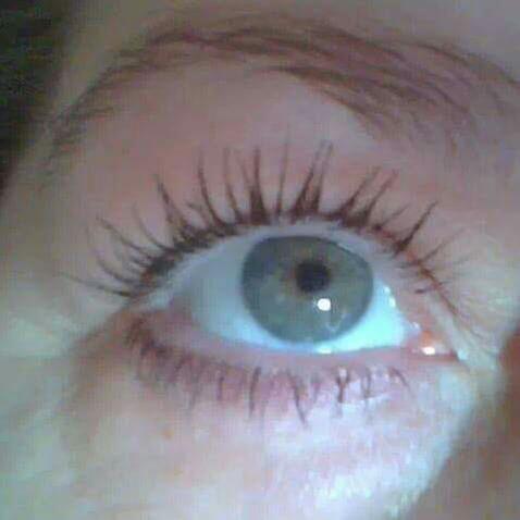 An amazing 50 ++ year old eye thanks to elemis products