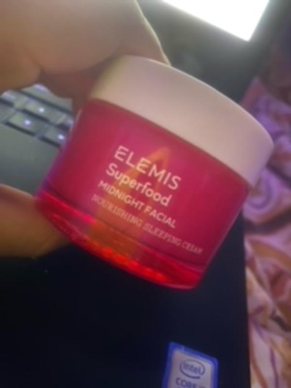 Cute packing, citrusy fresh scent, glass jar! Gentle fruit exfoliator it WORKS!