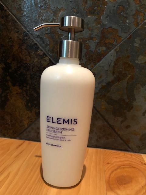 Elemis Skin Nourishing hotsell Milk Bath Body Full Size 14.1 Oz. Unsealed, No Box 400ml