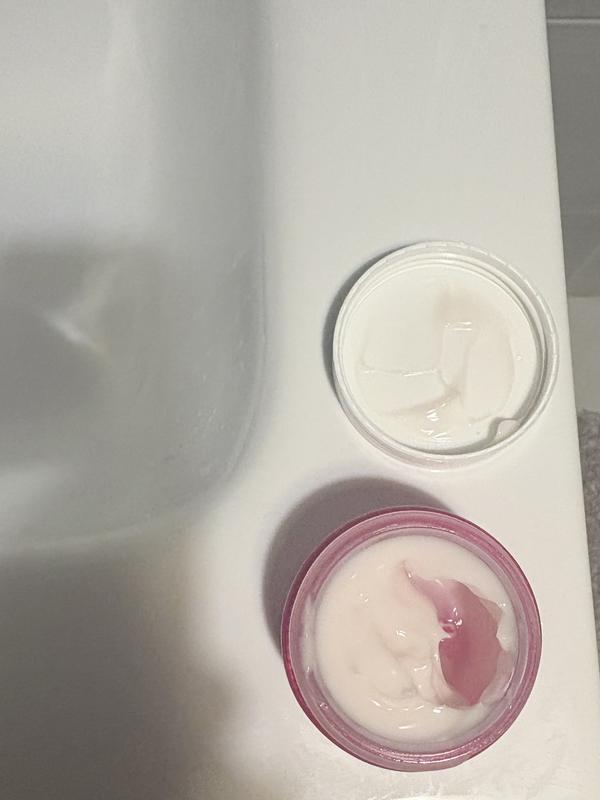 Customer carousel item 1.