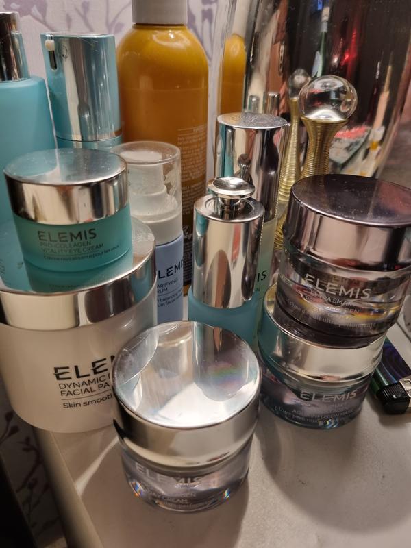 Just some of my ekemis priducts  i yse the cleansing balm & 2 face masks ..live them all