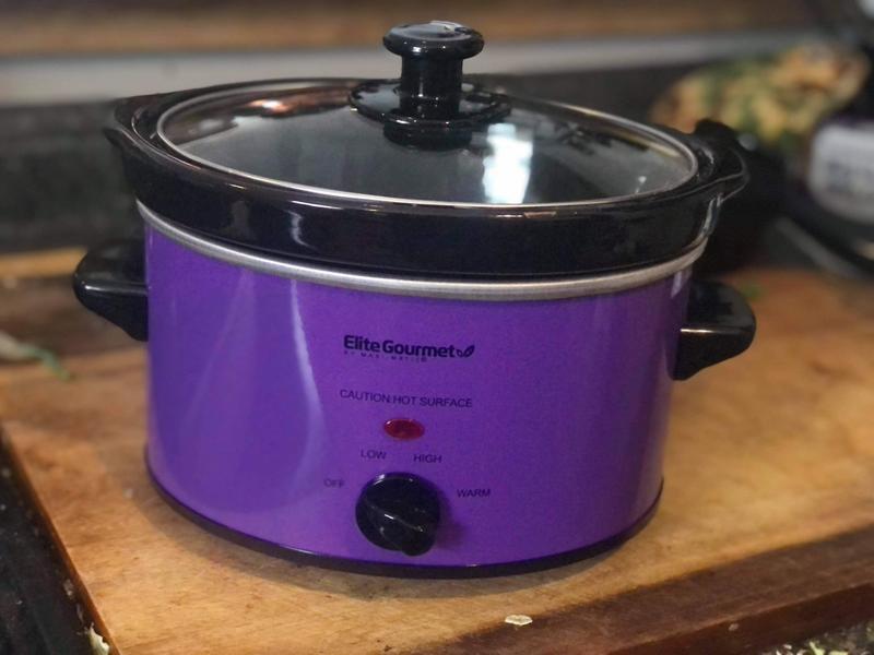 Elite 2-Quart Turquoise Oval Slow Cooker at