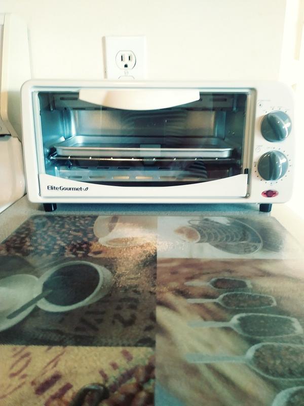 A tiny powerhouse of a toaster oven! Easily fits into small spaces