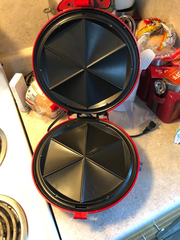 Quesadilla Maker 8 inch- elecrtic by Nostalgia Electrics Z