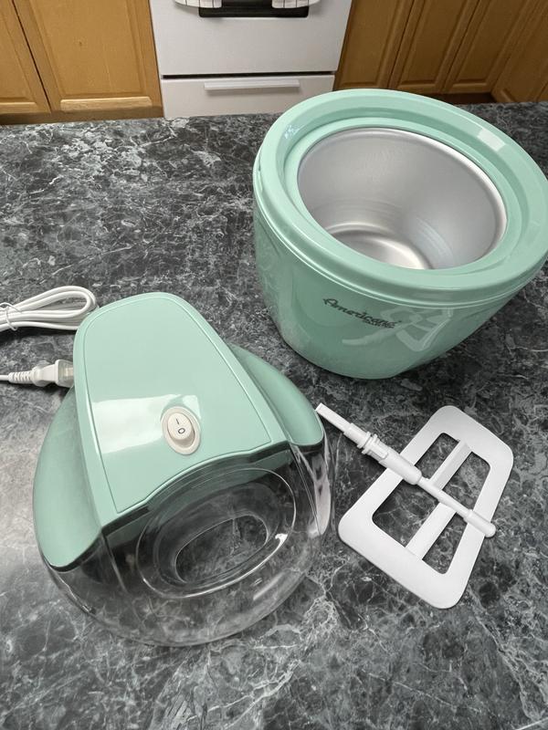 Americana - 1.5Qt. Electric Ice Cream Maker - Mint