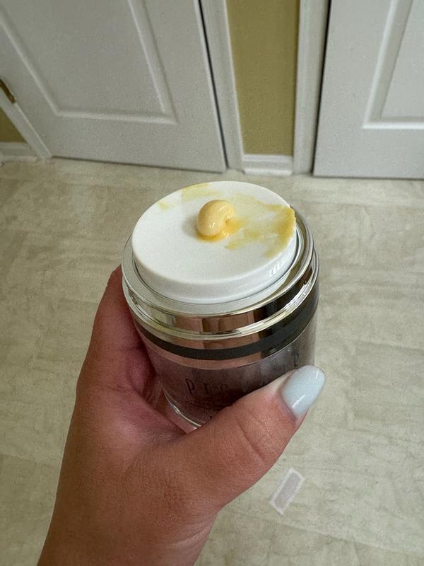 Customer carousel item 7.