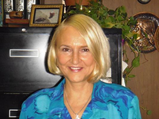 Michey at 59 thanks to Elizabeth Arden!