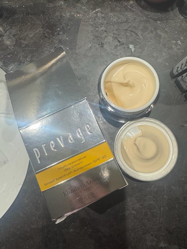 Customer carousel item 9.